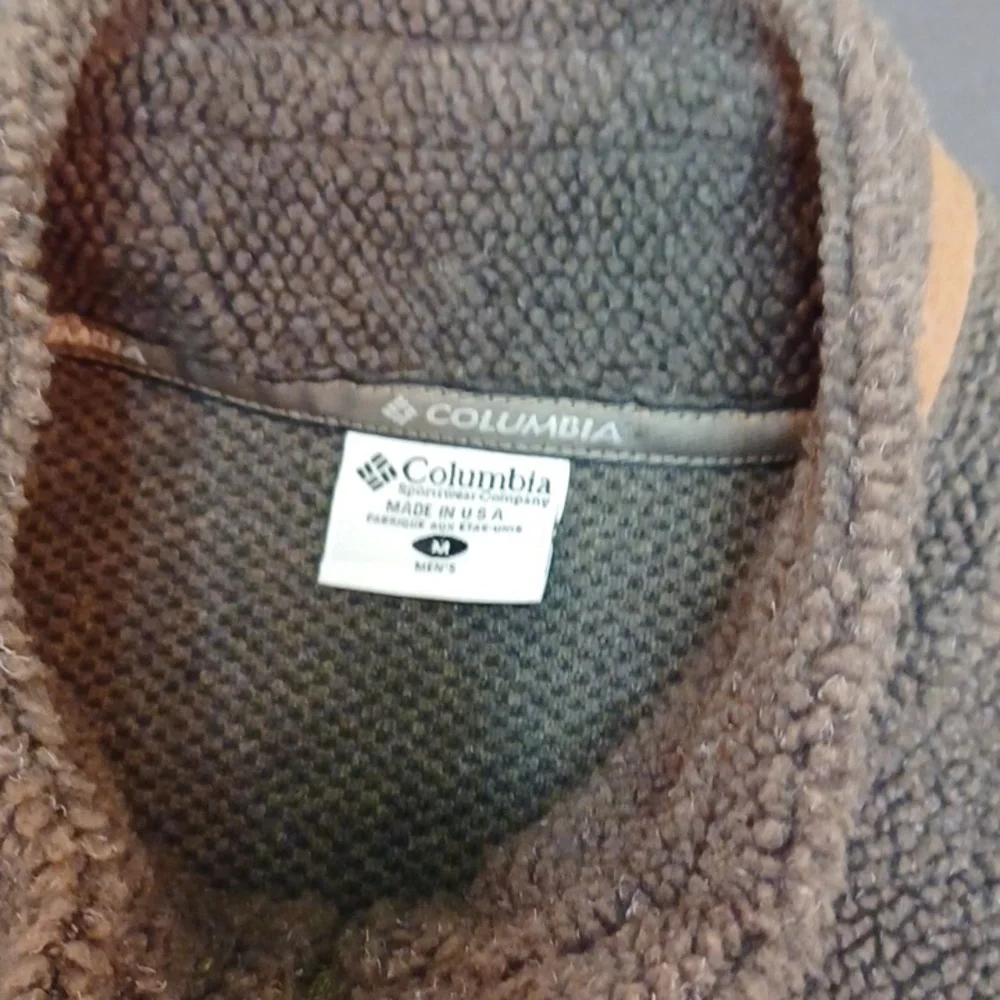 NWT Sherpa full zip Columbia vest - Picture 5 of 6